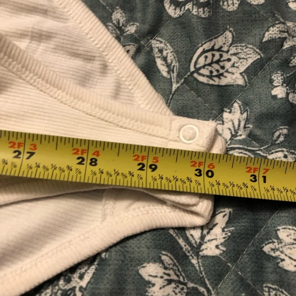 NWT Edited By Remi Bader Ladies Long Sleeve Bodysuit Color ( Cloud Dance) - Picture 2 of 10